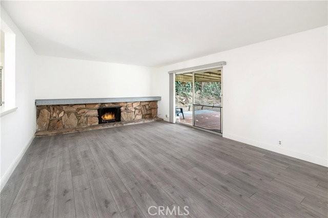25141 Mackenzie St - Photo 6 of 8