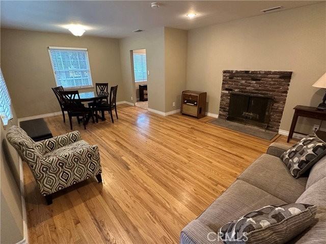 21339 Velicata St - Photo 3 of 8