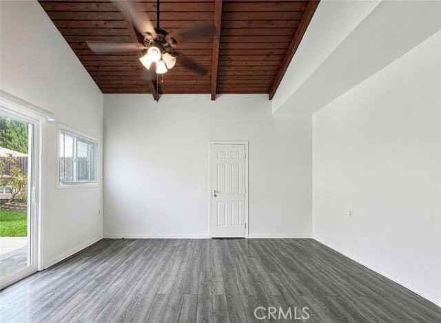 5493 E 29th St - Photo 5 of 8