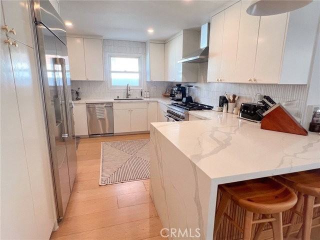1300 Walnut Ave - Photo 2 of 7