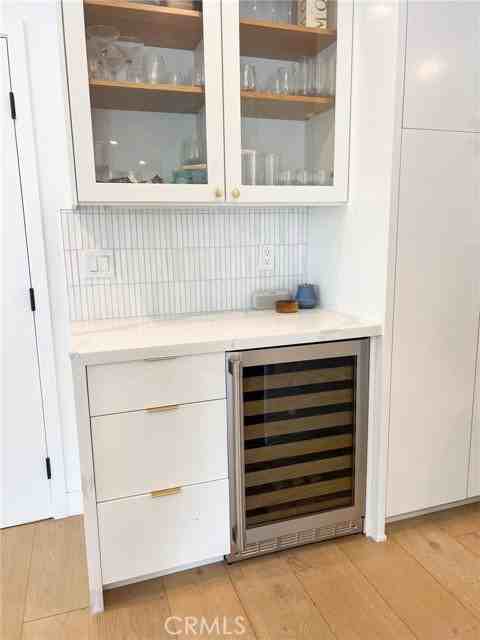 1300 Walnut Ave - Photo 4 of 7