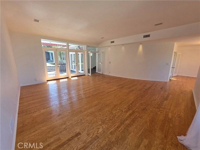 310 S Thurston Ave - Photo 4 of 8