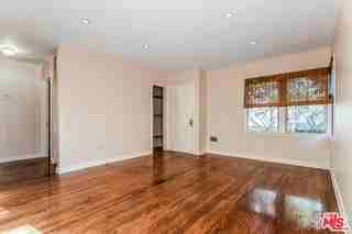 801 Brooks Ave - Photo 4 of 8