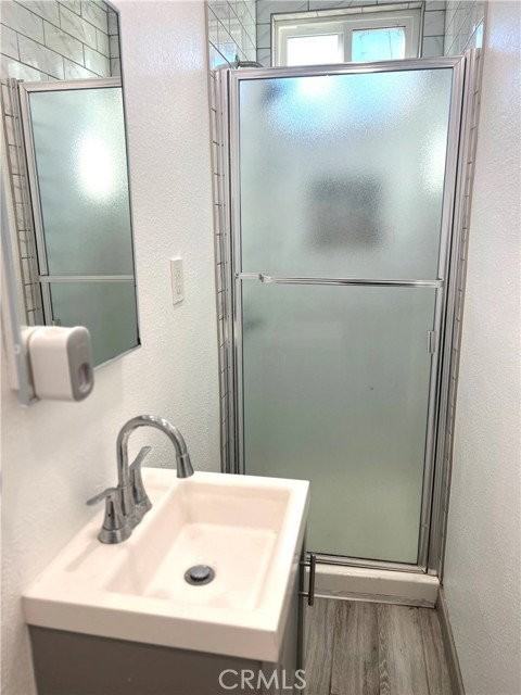2149 Greenfield Ave - Photo 7 of 8