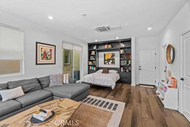 634 Daniel Freeman Cir - Photo 5 of 8