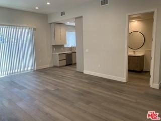 1721 Granville Ave #2 - Photo 2 of 8