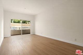 1315 S Saltair Ave #203 - Photo 6 of 8