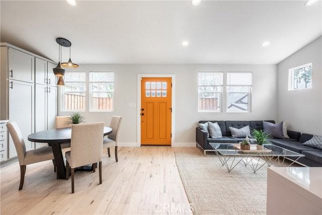 4039 Clayton Ave - Photo 2 of 8