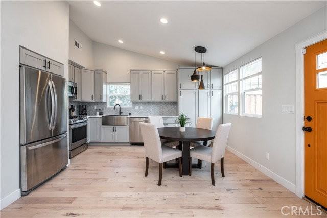 4039 Clayton Ave - Photo 6 of 8