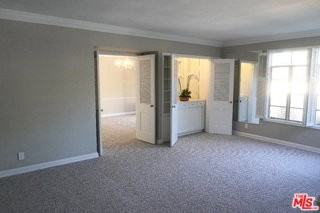 951 Masselin Ave - Photo 5 of 8