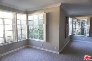 951 Masselin Ave - Photo 7 of 8