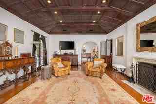 4734 Los Feliz Blvd - Photo 4 of 6