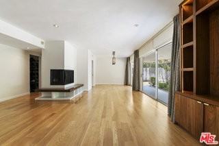 6225 S Corning Ave - Photo 5 of 8