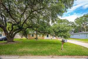 featured image of 2840 Gardendale Ave