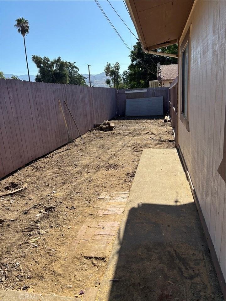 4029 Johnson St - Photo 2 of 8