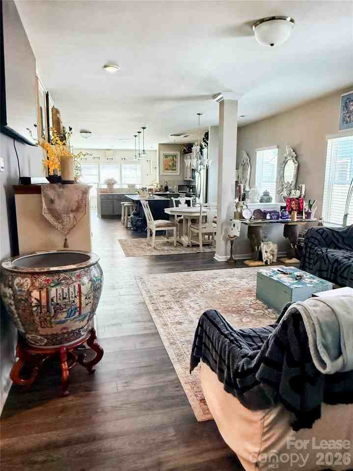 40250 Crooked Stick Dr - Photo 2 of 10