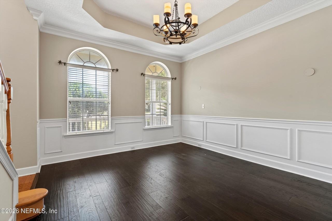 7610 Sentry Oak Cir W - Photo 5 of 32