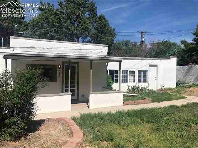 1118 E Platte Ave - Photo 2 of 15