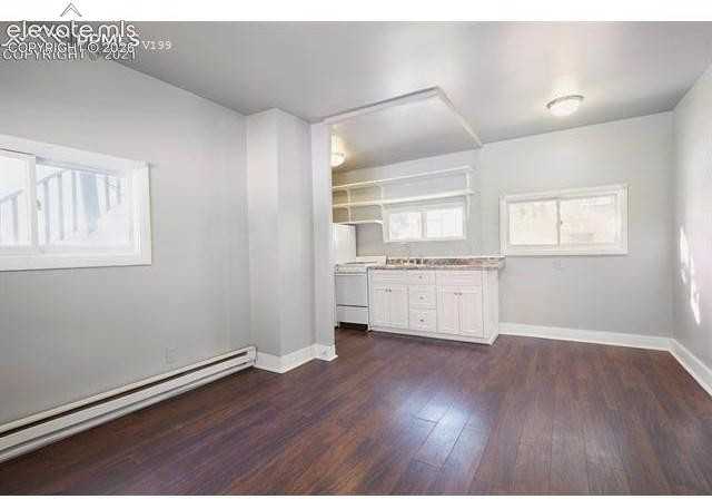 1118 E Platte Ave - Photo 3 of 15