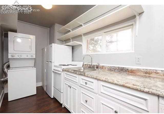 1118 E Platte Ave - Photo 6 of 15