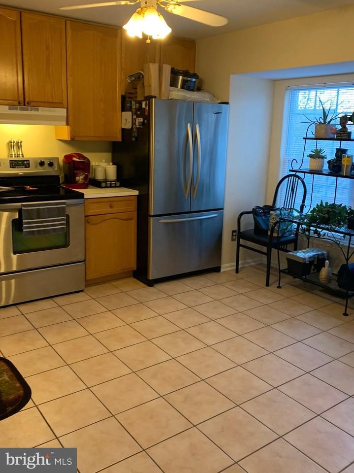 301 Backridge Ct - Photo 3 of 17