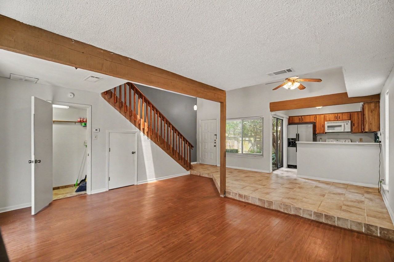 3150 Windchase Blvd - Photo 3 of 18