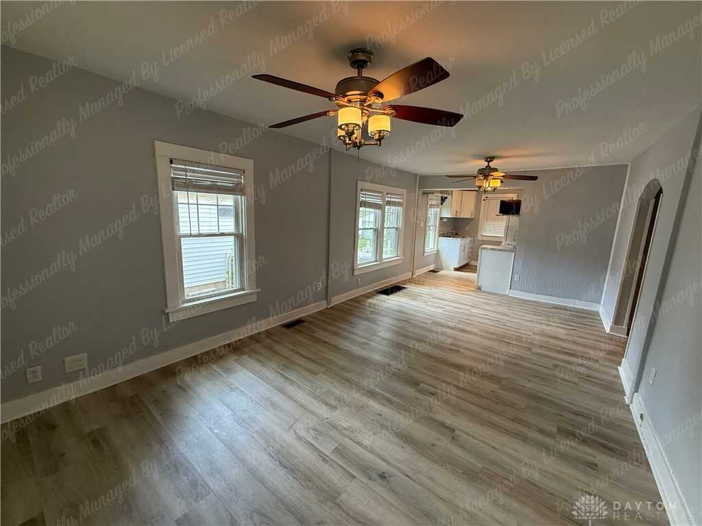 185 N Northampton Ave - Photo 3 of 20