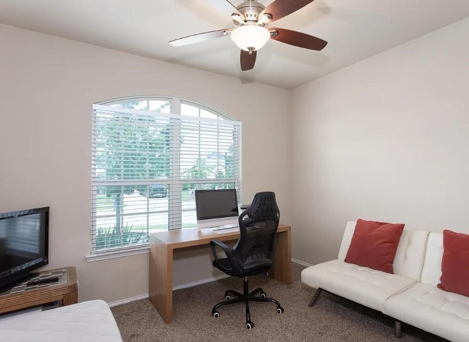 11620 Aquilla Dr - Photo 6 of 40