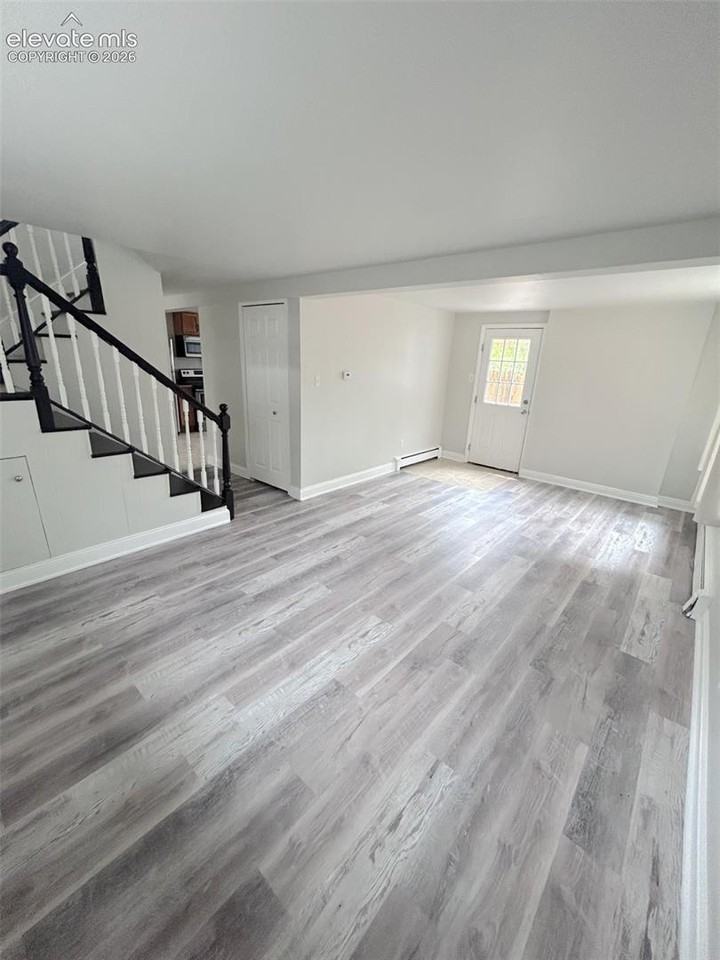 241 Elmwood Dr - Photo 4 of 24