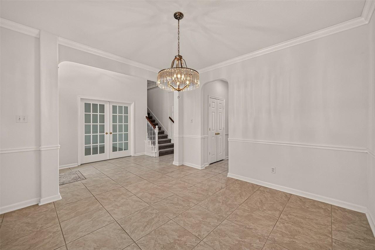 3218 Twinmont Ln - Photo 5 of 47