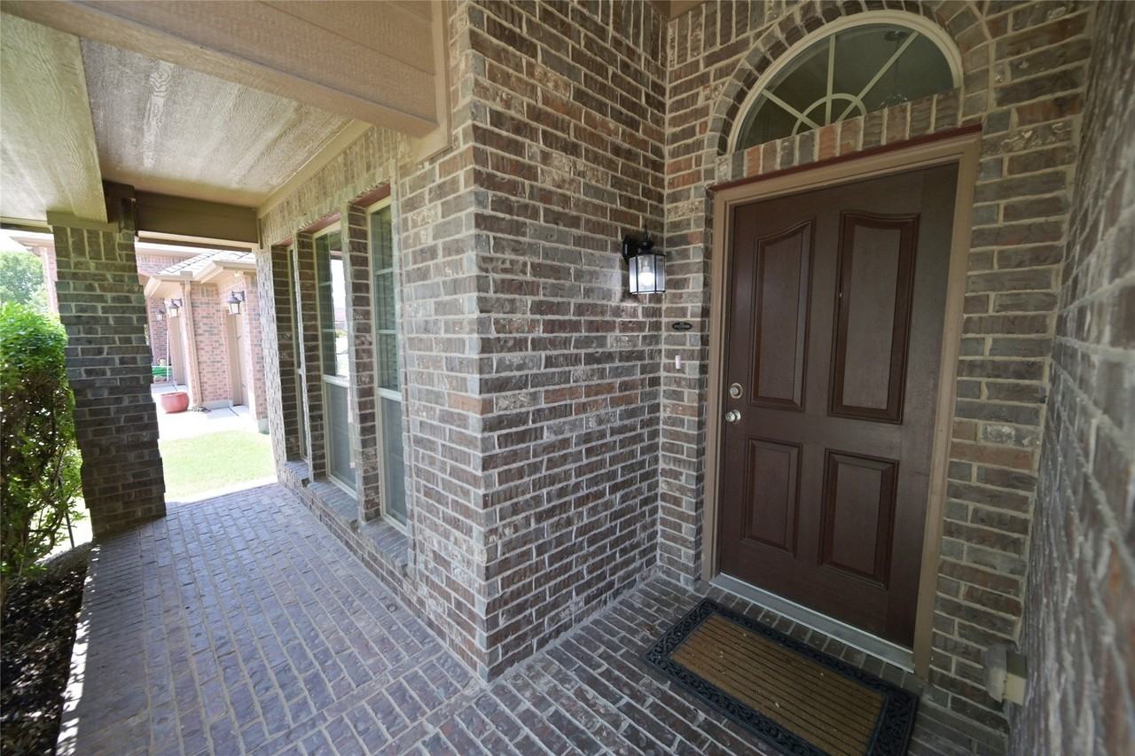 1500 Dun Horse Dr - Photo 3 of 40