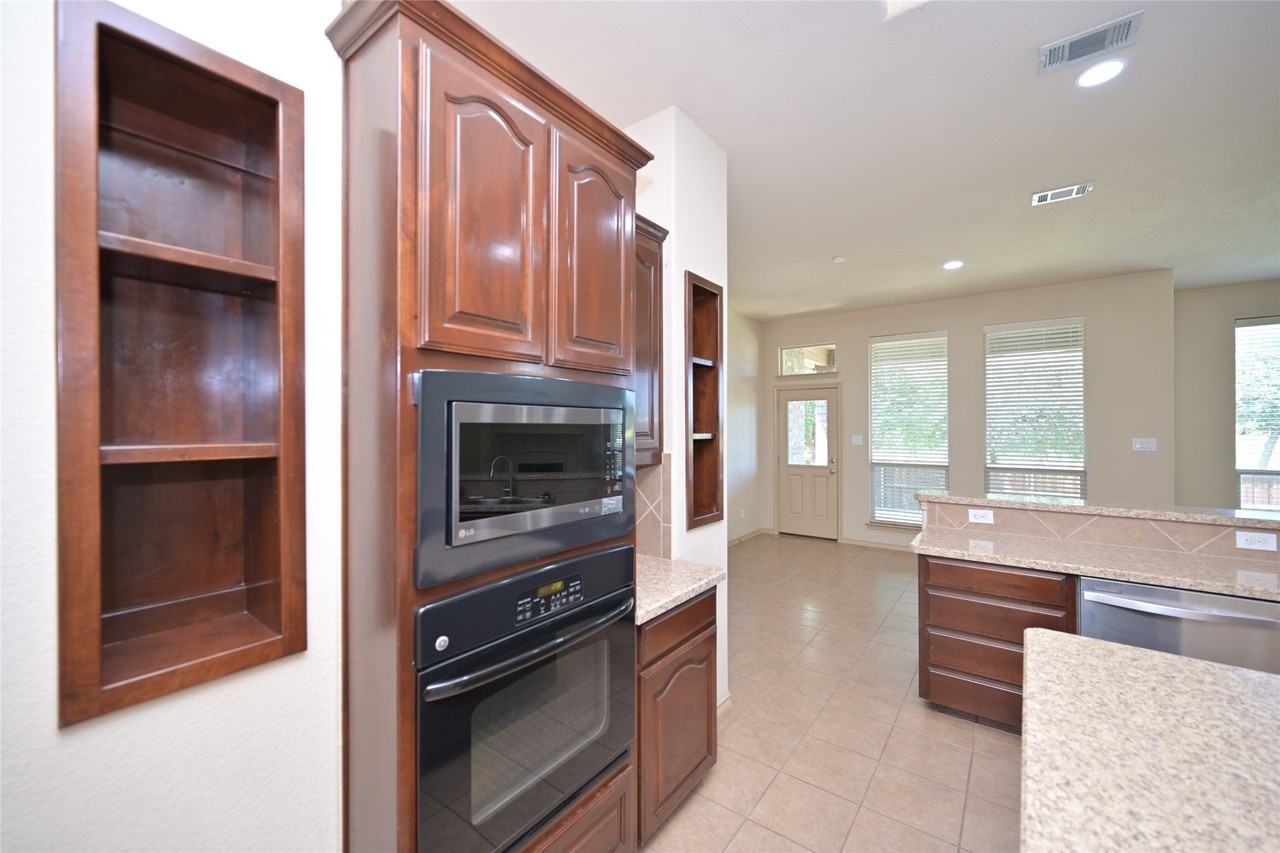 1500 Dun Horse Dr - Photo 7 of 40