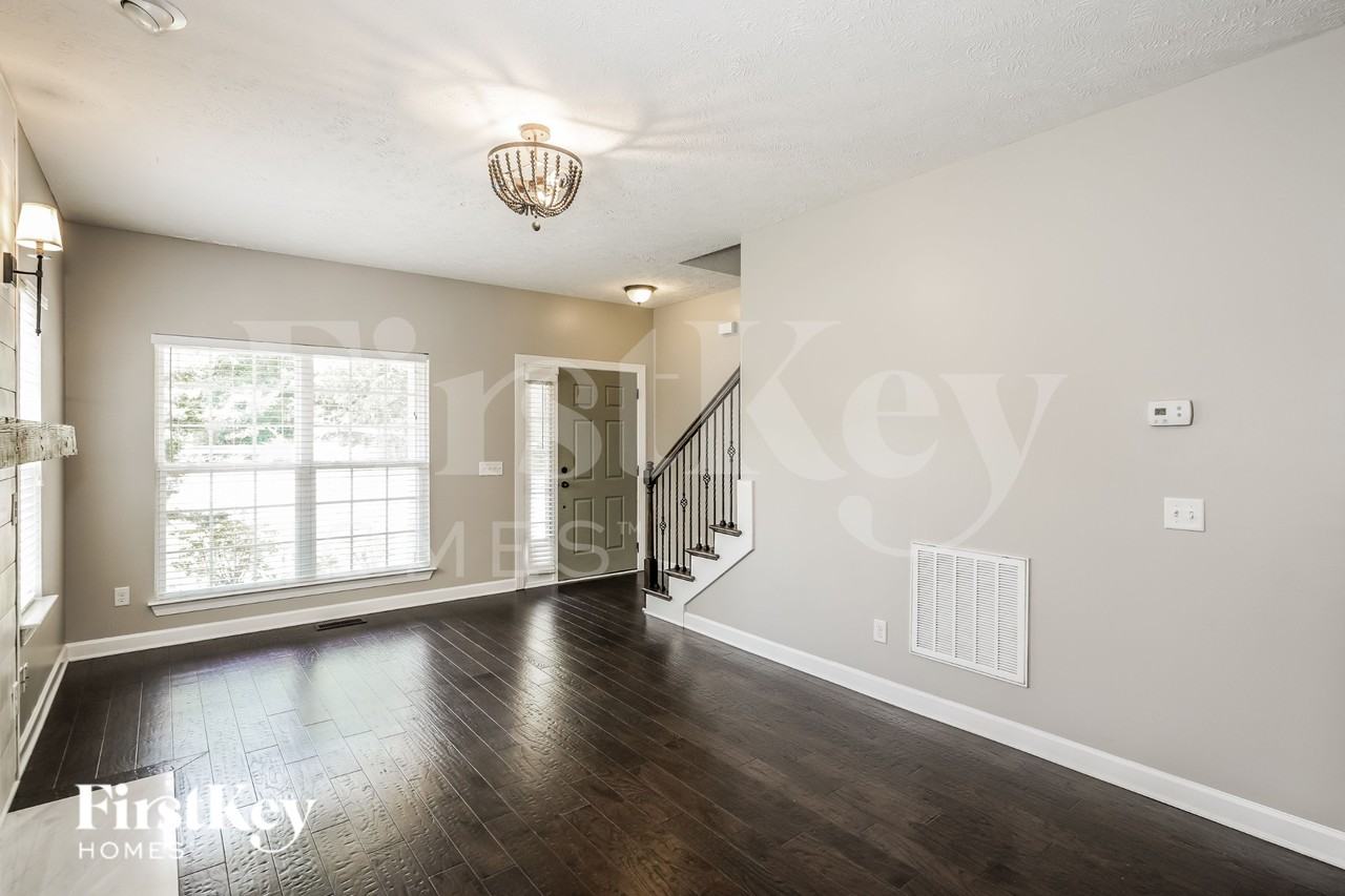 6935 Calderwood Dr - Photo 3 of 19