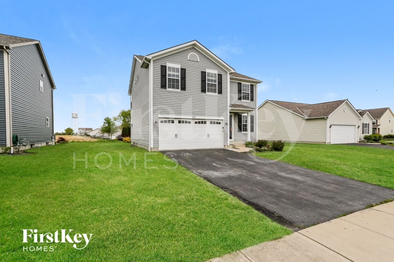 194 Silver Maple Rd - Photo 2 of 15