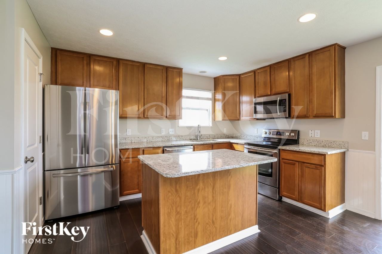 194 Silver Maple Rd - Photo 6 of 15