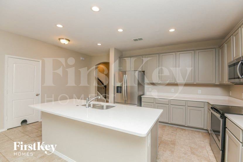 6252 Outrigger Rd - Photo 3 of 15