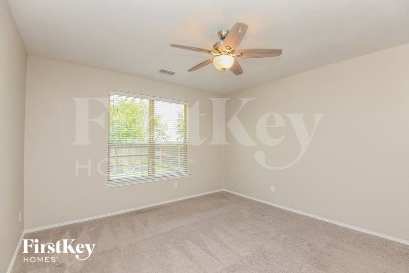 6252 Outrigger Rd - Photo 7 of 15