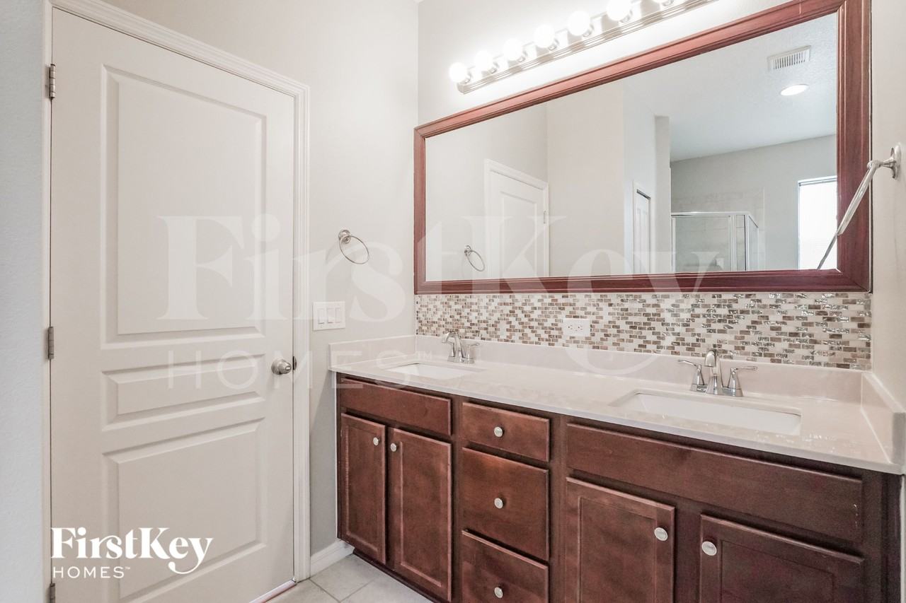 3963 Blossom Dew Dr - Photo 7 of 15