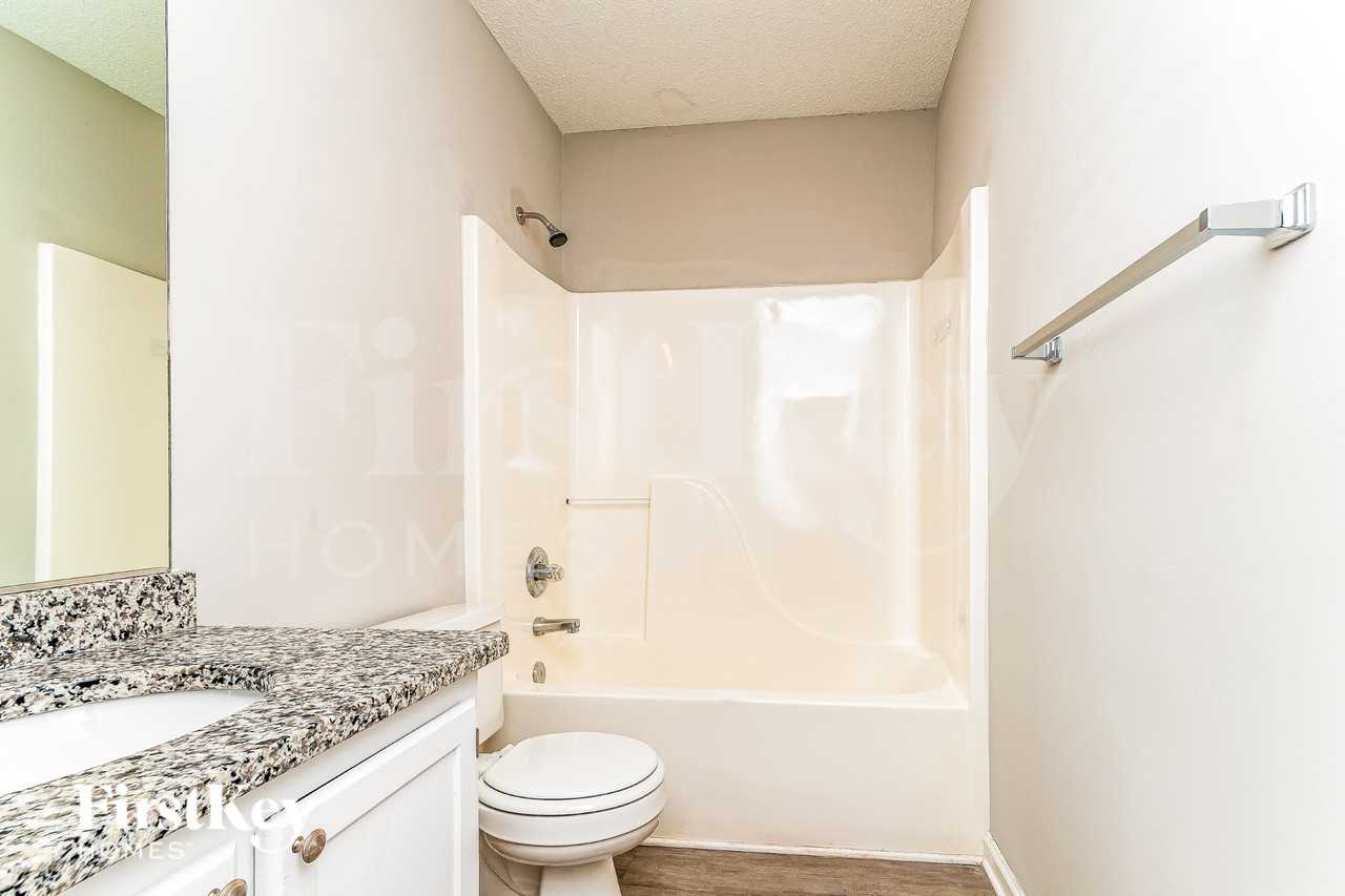 2466 Shadow Valley Rd - Photo 7 of 16