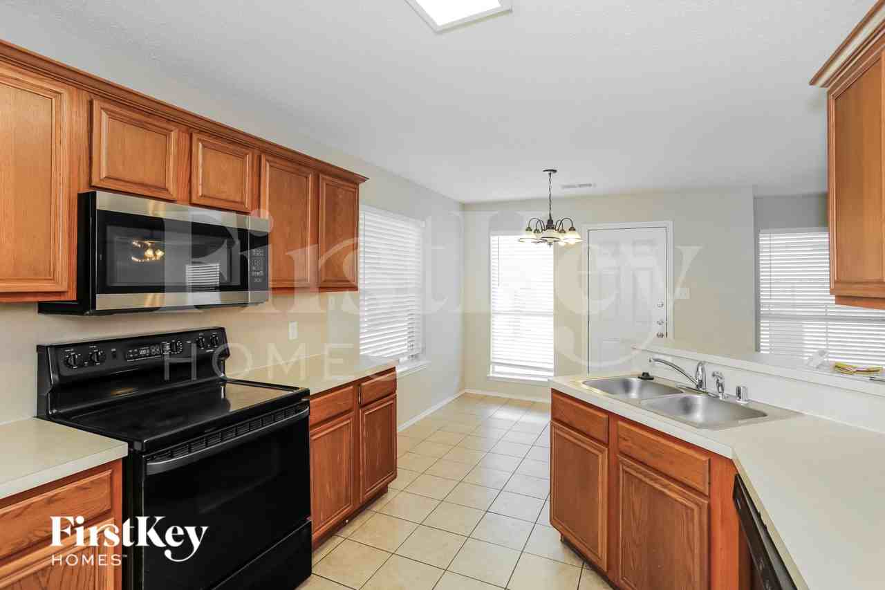 1146 Finch Cir - Photo 7 of 17