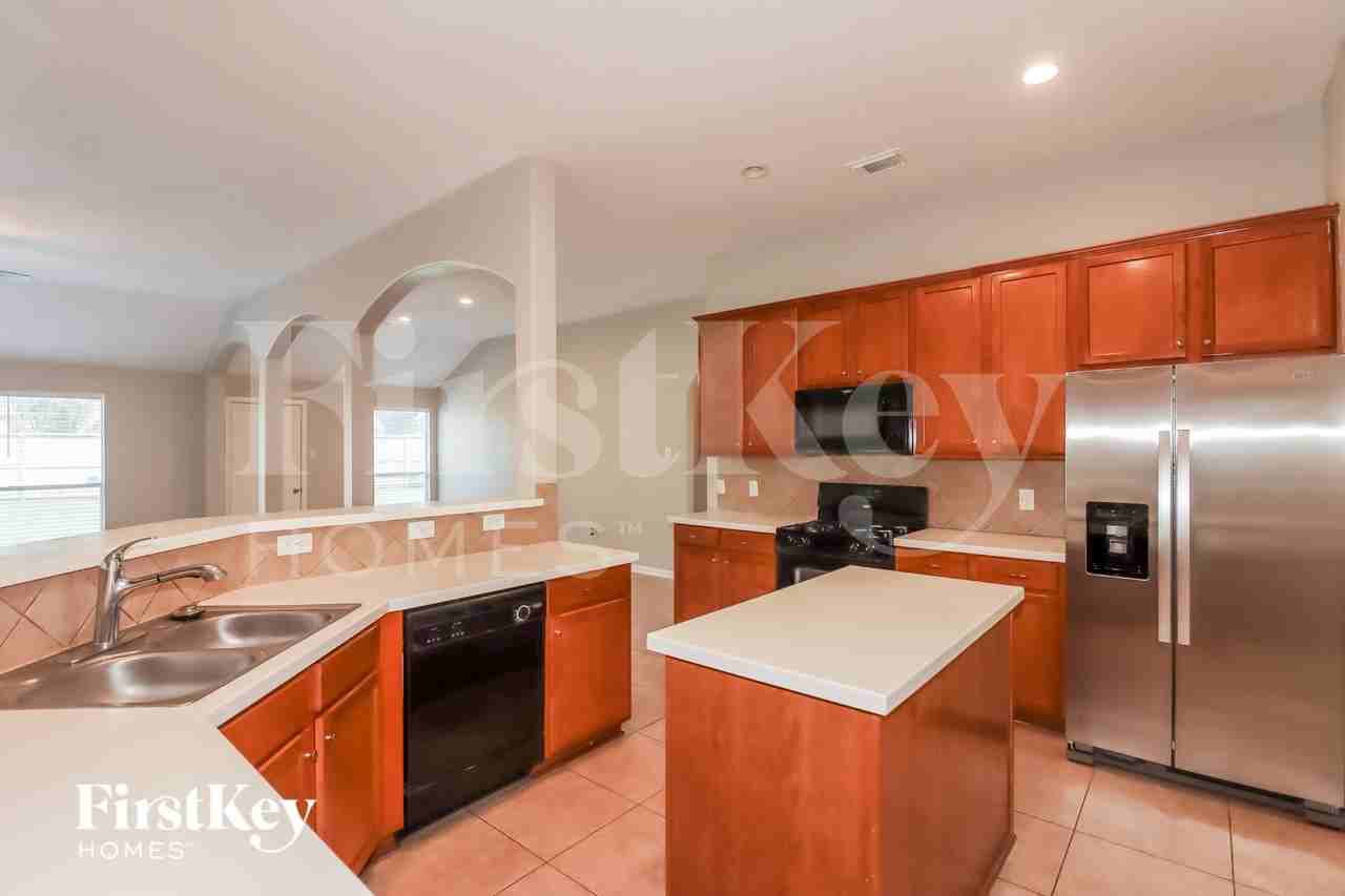8807 Rocky Knoll Ln - Photo 7 of 15