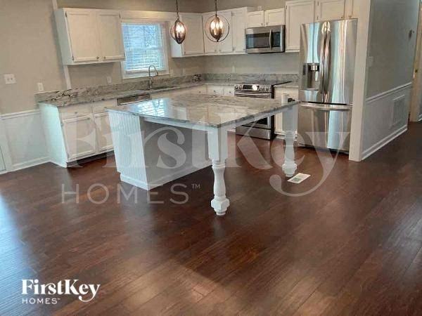 107 Brookleigh Ct - Photo 4 of 15