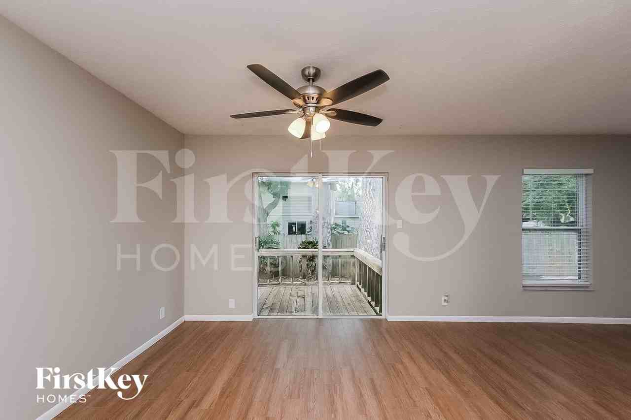 2210 Boxwood Way - Photo 3 of 16