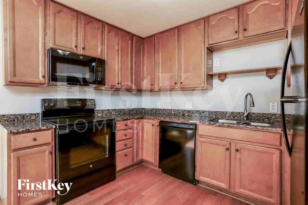 1617 Fairwood Forest Dr - Photo 7 of 15