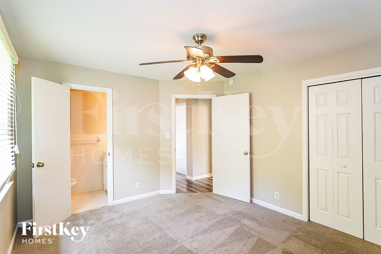 2270 Provo Dr - Photo 6 of 15