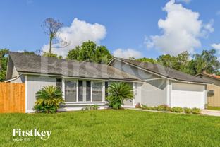 810 Aries Rd W - Photo 1 of 1