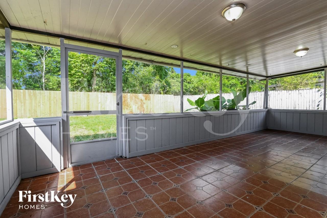 810 Aries Rd W - Photo 7 of 15