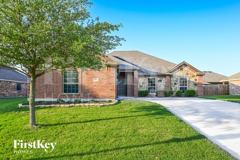 204 Troy Ln - Photo 1 of 1