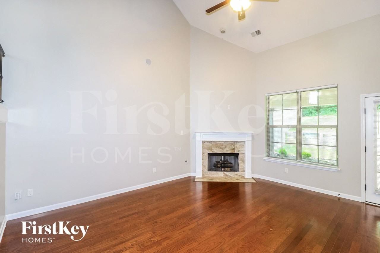 25 Garden Springs Dr - Photo 3 of 15