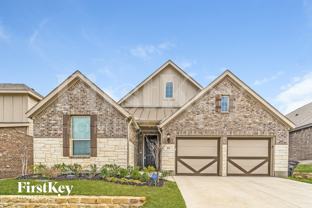 413 Pheasant Hill Ln - Photo 1 of 1